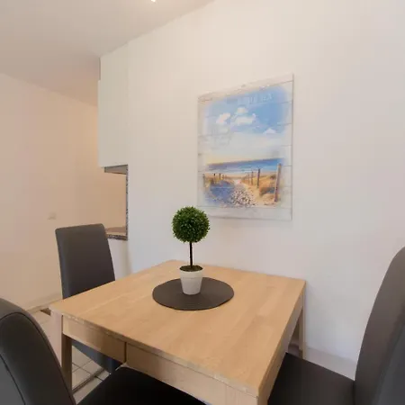 Gorch Fock Park 19 *