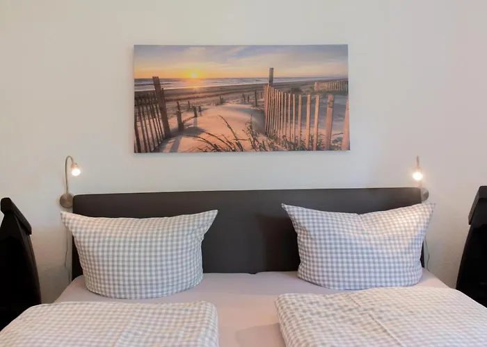 Gorch Fock Park 19 *