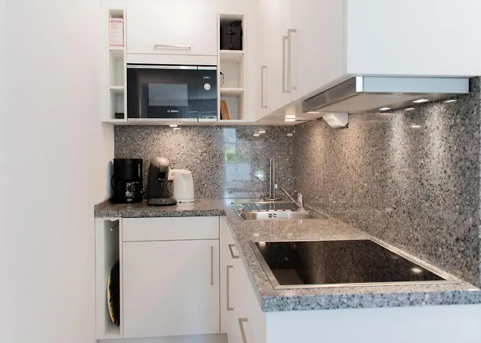 Gorch Fock Park 19 *